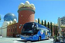 Busticket von Barcelona oder Girona nach Figueres