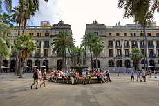 The end of the first day at Plaça Reial