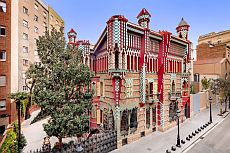 Book the admission to Casa Vicens here