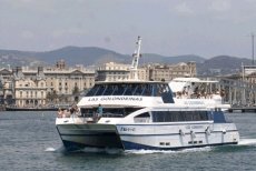 Las Golondrinas 60 minute harbor and coast tour