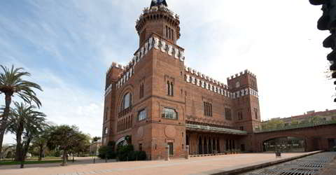 Castell dels tres Dragons - the oldest modernist building