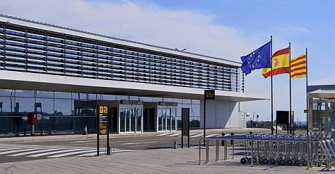 Аэропорт Реус в 80 км от Барселоны